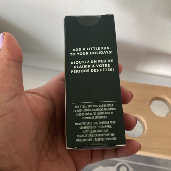 2023 Starbucks Holiday Cold Cup Ornament Keychain- BNWT - Picture 6 of 7